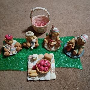 Cherished teddies